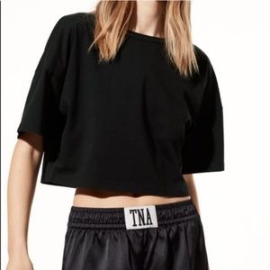 Aritzia/TNA Black Cropped Tee